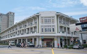 Bugis Hovoh Boutique Service Apt